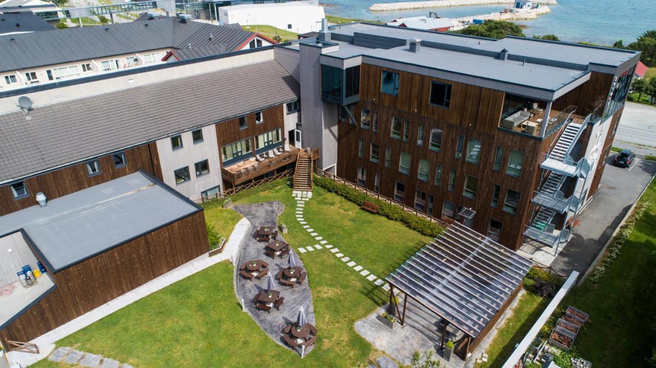 Hotel Froya Sistranda Exteriör bild